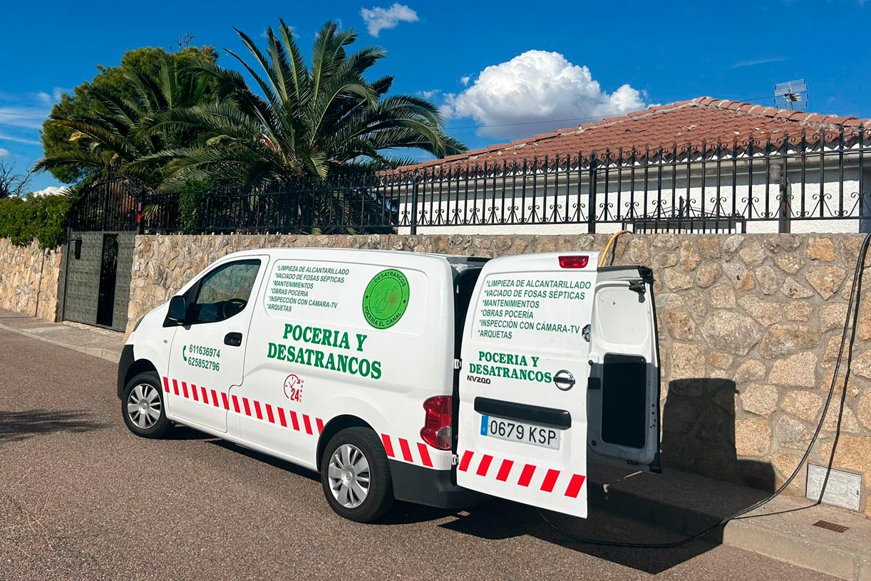 Servicios profesionales de pocería en comunidades