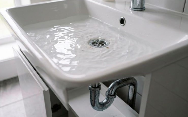 agua lavabo vuelve a subir